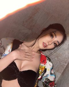 มีนา ริณา 25
