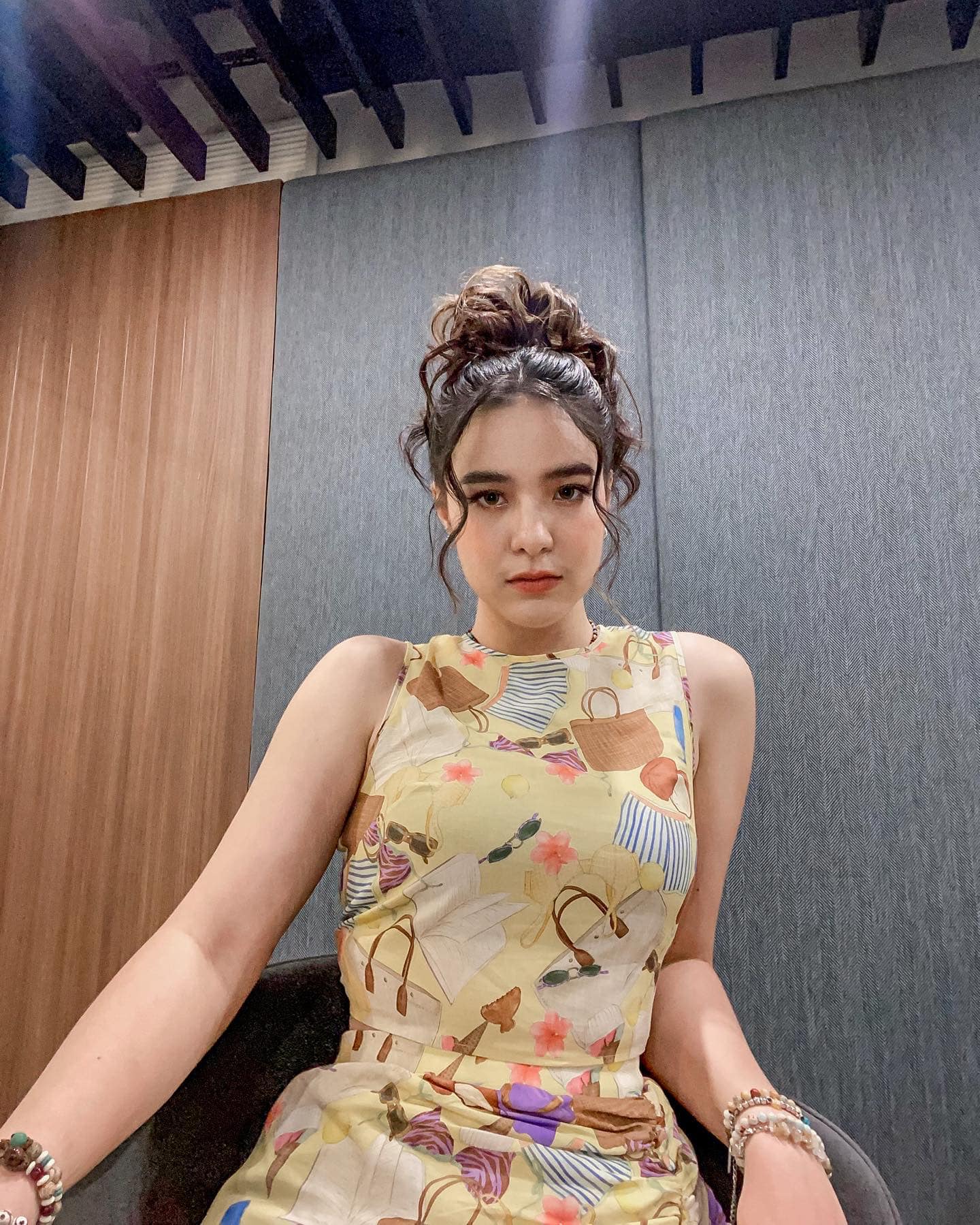 น้องมีนตรา 32