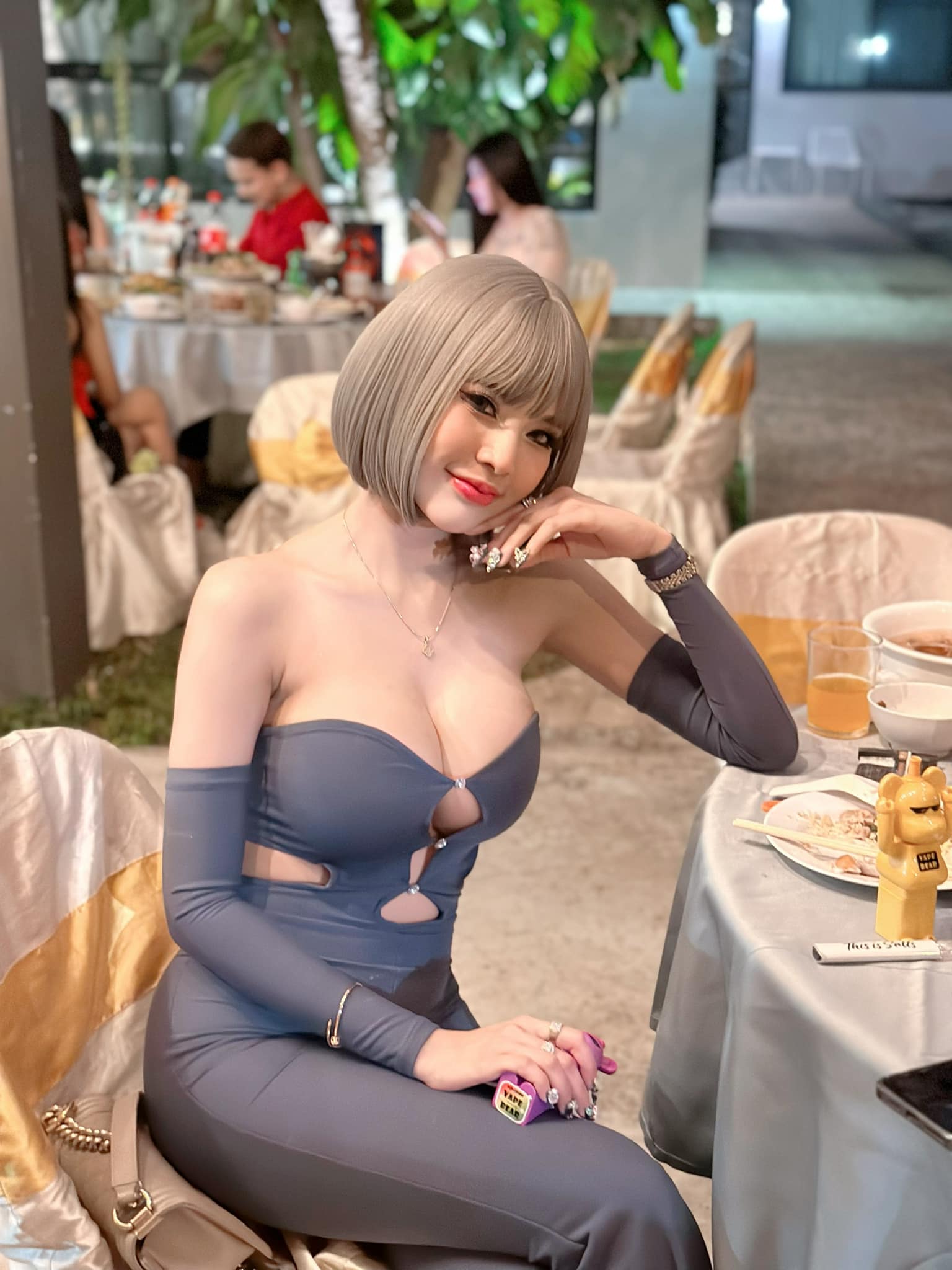 เมญ่า 19